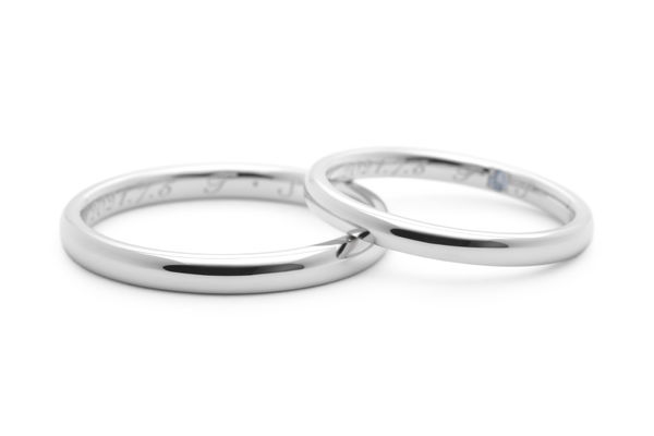 プラチナで作る細身の甲丸の手作り結婚指輪