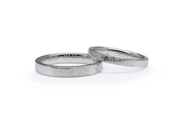 シンプルな指紋の手作り結婚指輪