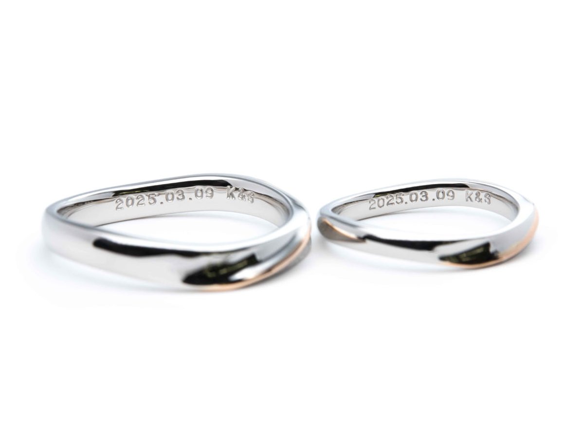 赤い糸とパープルダイヤモンドが個性的な手作り結婚指輪 2