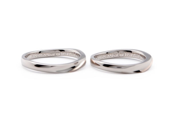 ホワイトゴールドにスターダスト加工の手作り結婚指輪