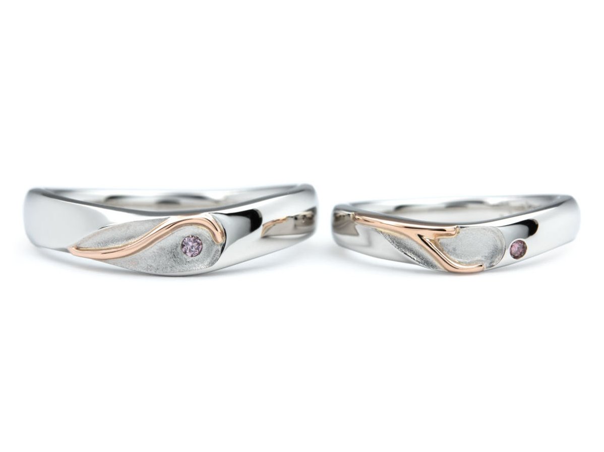 SとTのイニシャルと重なるハートのオーダーメイド結婚指輪 2