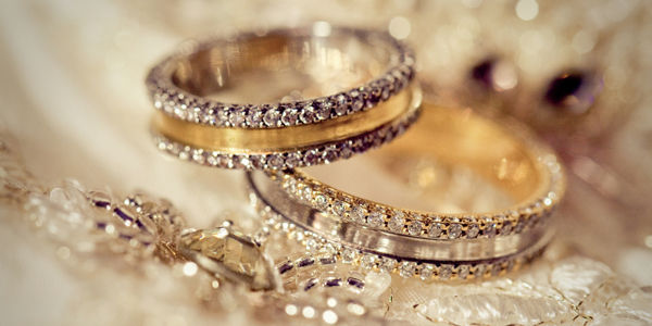 ダイヤモンド付きの結婚指輪は普段使いできるの？